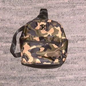 Badgley Mischka NWT Vibrant Camouflage Backpack Badgley Mischka | Bags | Badgley Mischka Pink And Green  main image 4